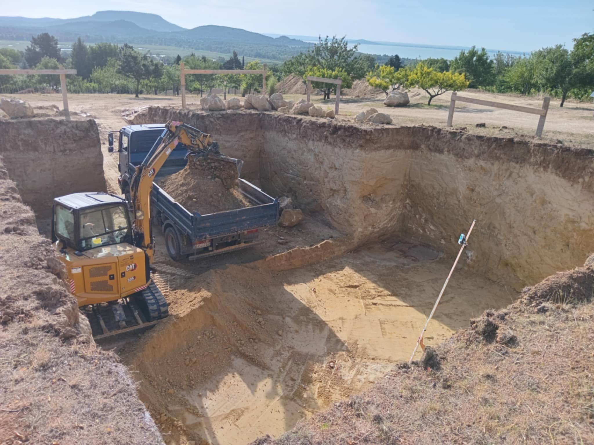 Pince tömbkiemelés